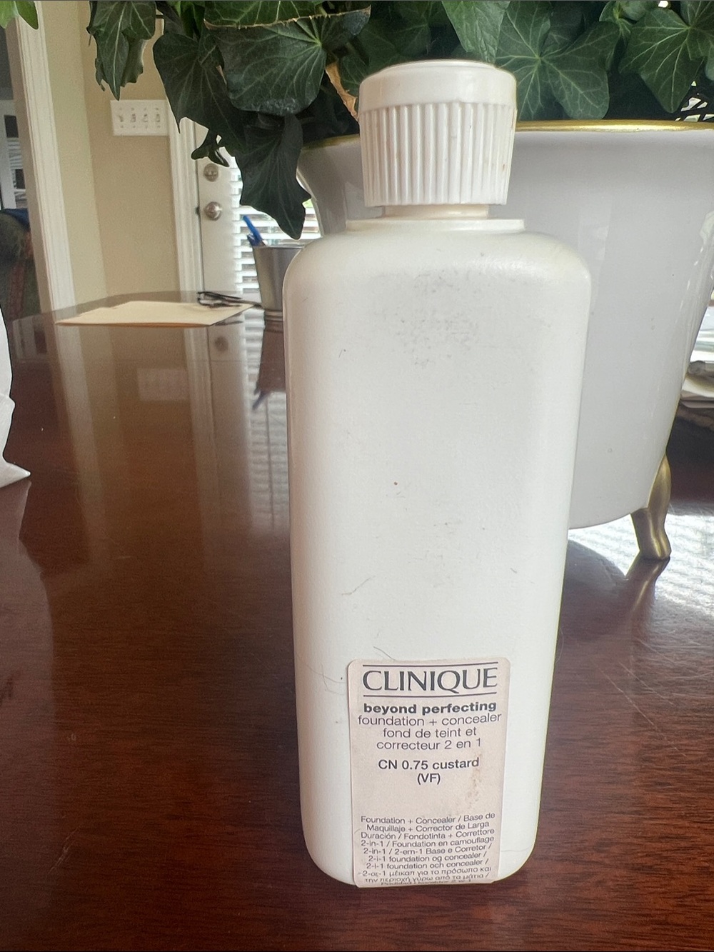 Clinique Beyond Perfecting Foundation + Concealer in White